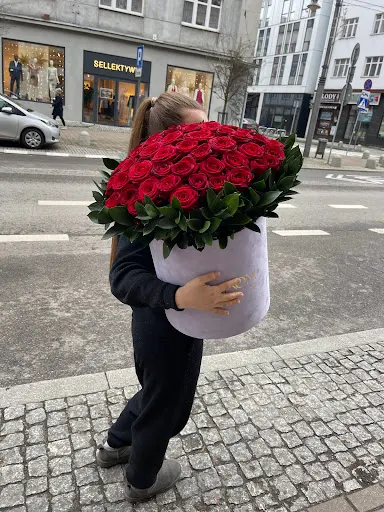 Kwiaciarnia OMNOM – Kwiaty z dostawą | Gdynia Centrum